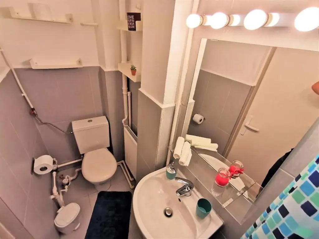 Luxury Piata Universitate Old Town Apartment Bucharest