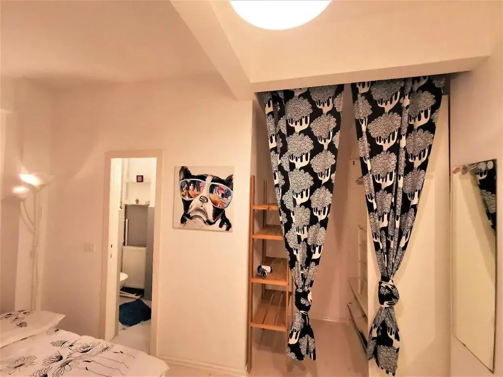 Luxury Piata Universitate Old Town Apartment Bucharest